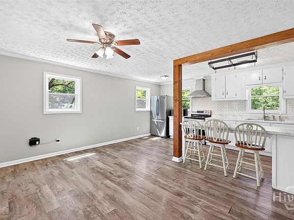 5th image of 3696 Crabapple Hollow Road