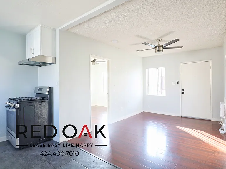 1184 E 52nd St #3/4 — Photo 12