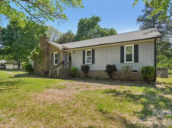 1011 Robin Ln, Rock Hill, SC 29730