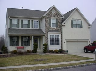 26 Stratton Ln, Sewell, NJ 08080