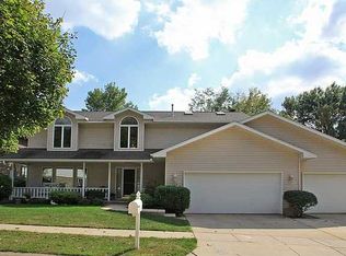 335 McKinsie Ct NE, Cedar Rapids, IA 52402