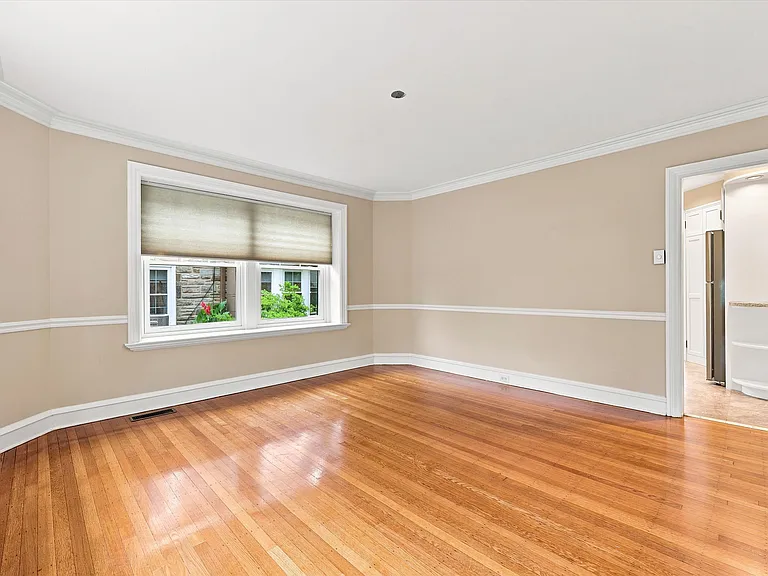 1356 Arbordale Rd — Photo 8