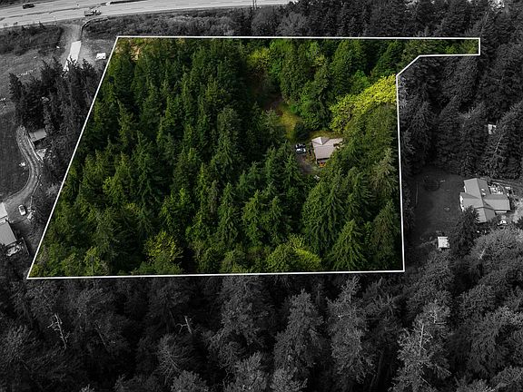 5th image of 1774 Depot Rd