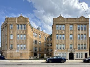 4259 W Addison St #2, Chicago, IL 60641