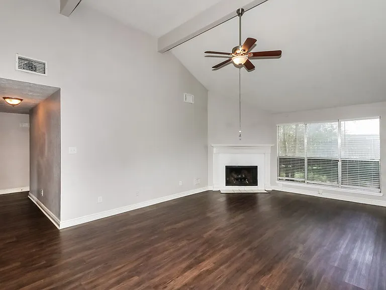 19411 Winding Branch Dr — Photo 3