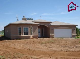 6532 Topaz Rd, Las Cruces, NM 88012
