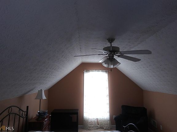 5th image of 1013 Harbor View Ln #39
