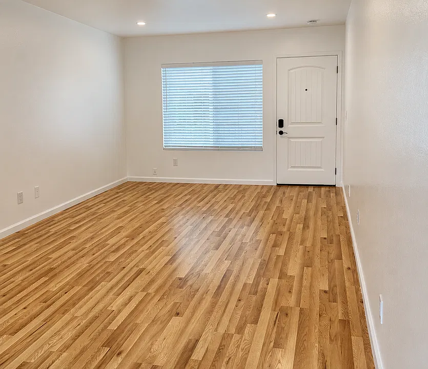 4912 W Point Loma Blvd