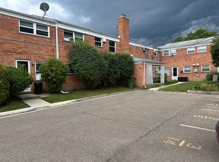 2830 W Thirteen Mile Rd #6, Royal Oak, MI 48073