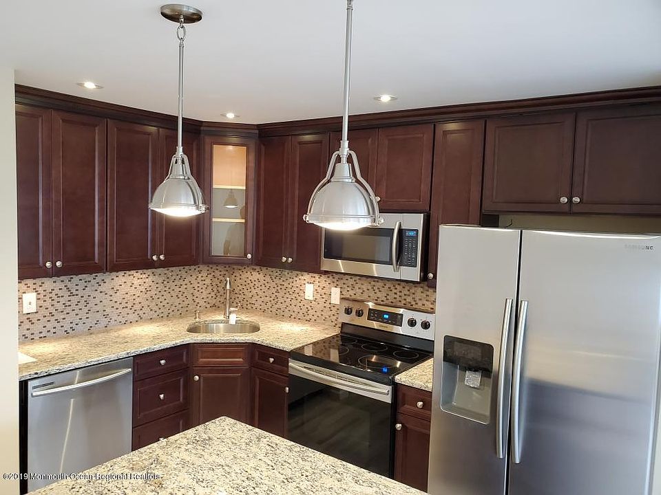 2nd image of 315 8th Ave APT 213