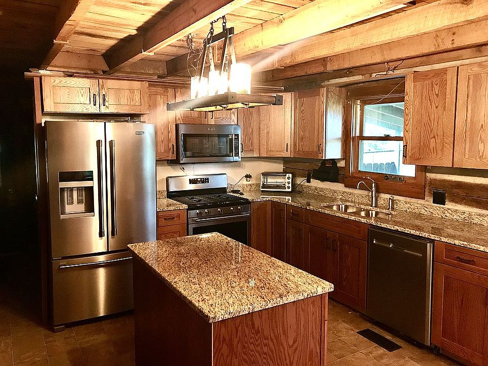 2nd image of 714 Cedar Hill Rd