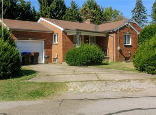 1638 Shady Dr, Farrell, PA 16121