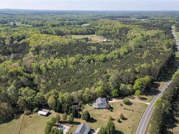 2930 N 113th Hwy, Carrollton, GA 30117