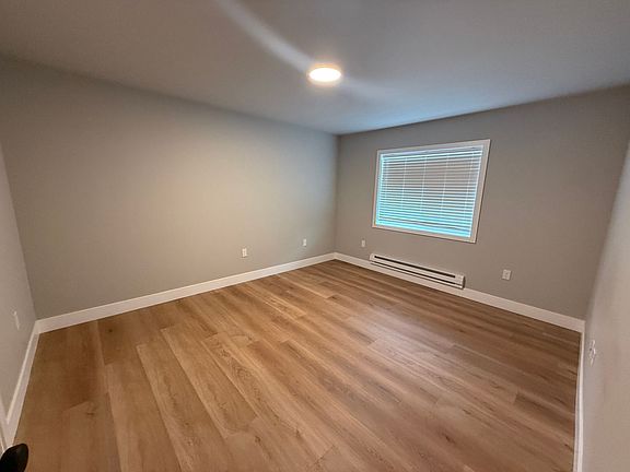 5th image of 10 Colorado Ave #1