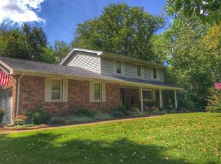 102 Collier Ln, Fulton, MO 65251