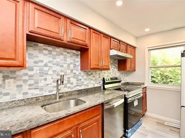 4127 Ferrara Ter, Woodbridge, VA 22193