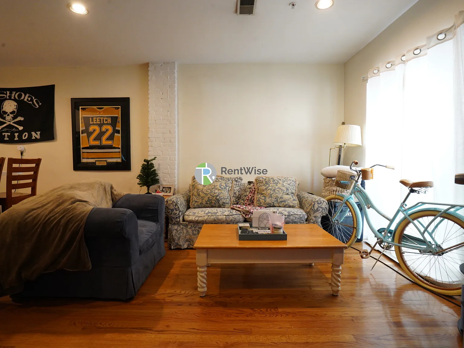 2 bed, 786 sqft, $3,300 — Photo 4