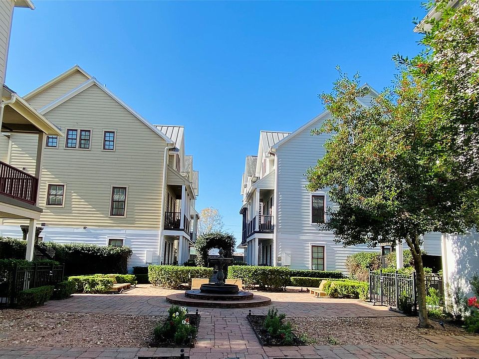 1st image of 3255 Maxroy St