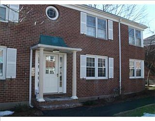 2nd image of 9 Parkview Ln APT B