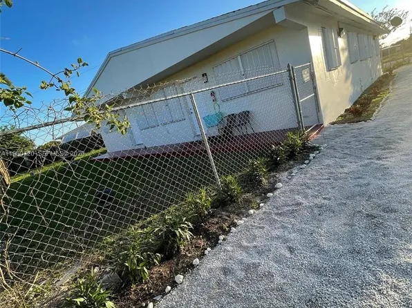 22365 SW 115th Ct #4, Miami, FL 33170