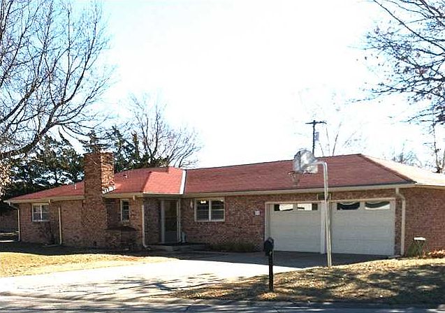 1st image of 313 Mesa Dr