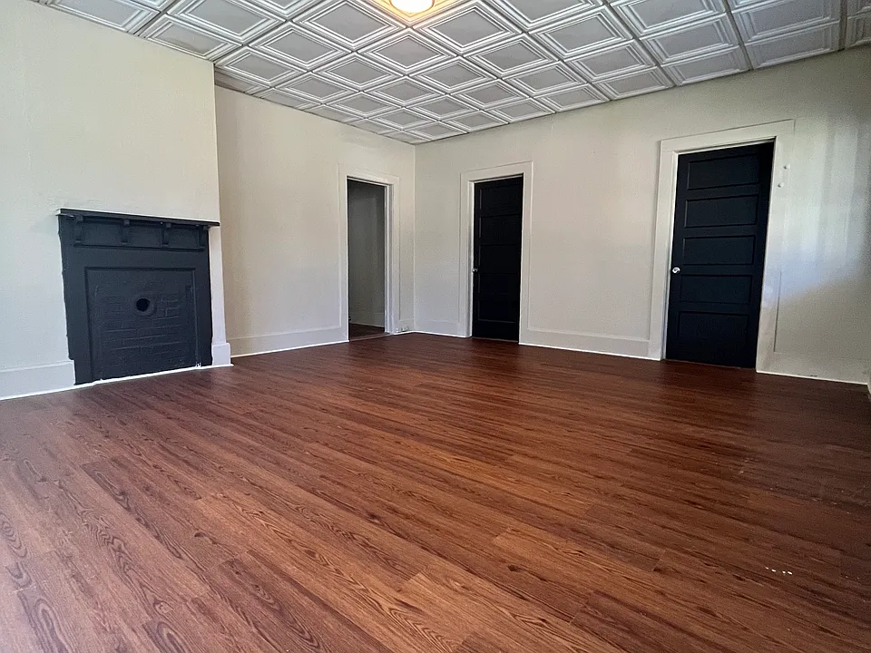 14 Ames St