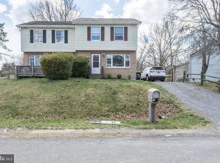 115 Woodridge Ct, Stephens City, VA 22655