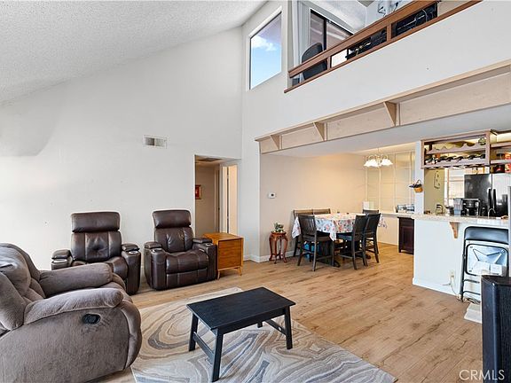2nd image of 25761 Le Parc Unit 68