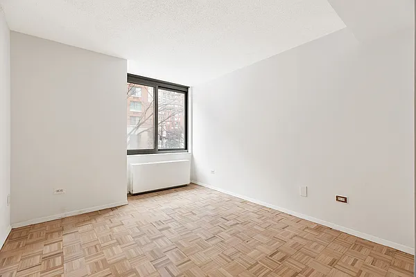 Sold by Compass | media 14