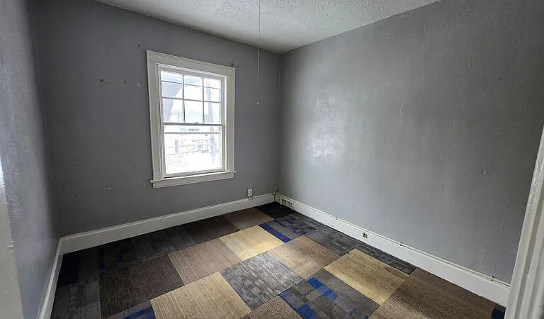 333 Rosewood Ter #1 — Photo 6