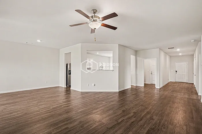 1267 Fendt Dr — Photo 7