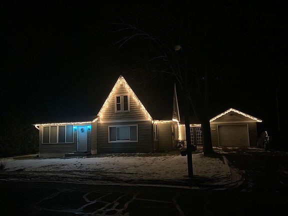 2nd image of 2137 Parker Dr