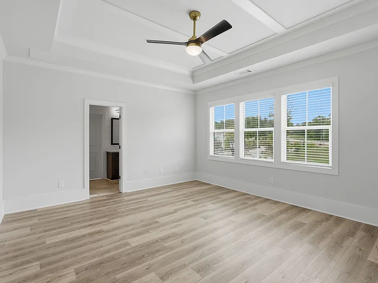 331 Orchid St — Photo 16