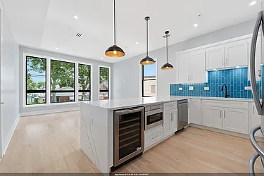 389 Virginia Avenue, #2