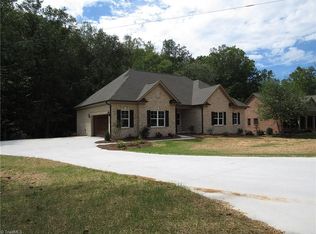 119 Whispering Creek Rd, King, NC 27021