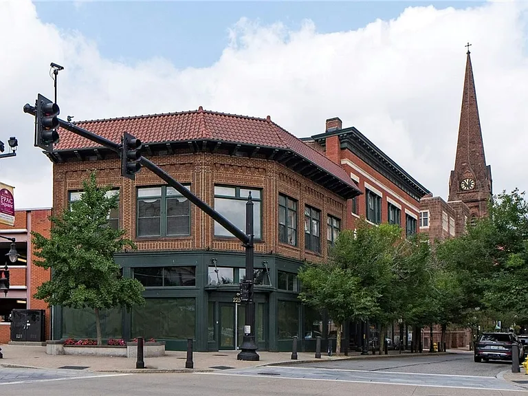 225 Weybosset St #4 — Photo 2