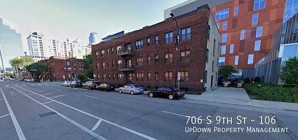 706 S 9th St