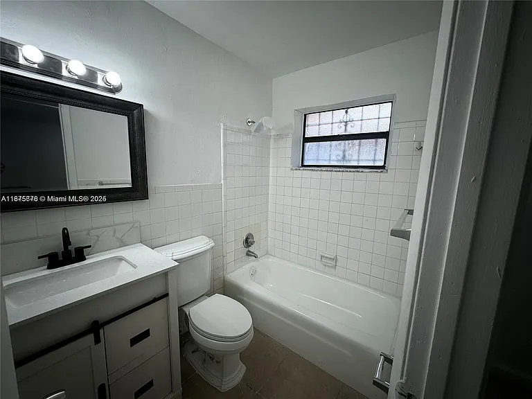 2481 NW 13th Ct #1-2 — Photo 2