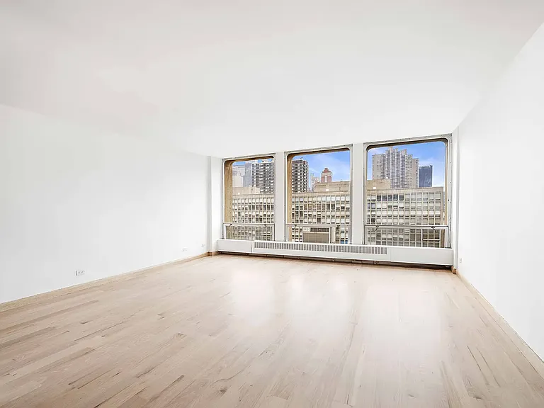 333 E 30th St #20B — Photo 4