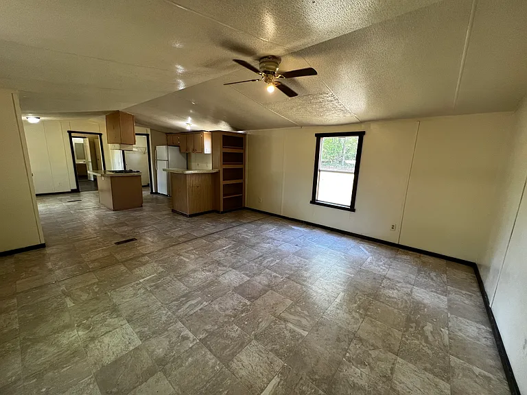 139 Redland Ranch Rd — Photo 2