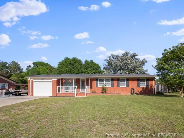 1927 Wendover Dr, Fayetteville, NC 28304