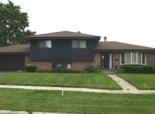 601 N Lawler Ave, Addison, IL 60101