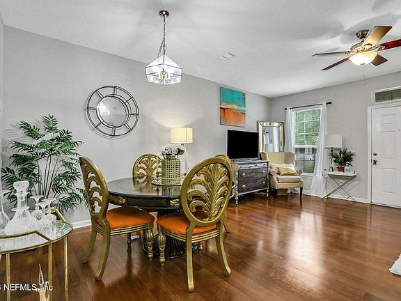 2nd image of 535 HOPEWELL Drive