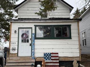 555 Carrie St, Sault Sainte Marie, MI 49783