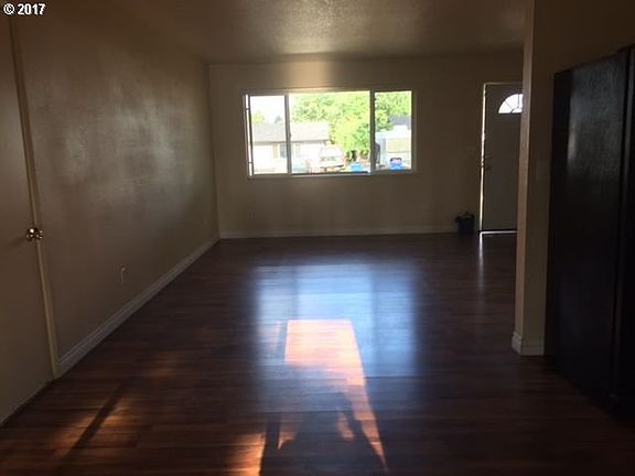 3rd image of 7315 NE 109th Ave