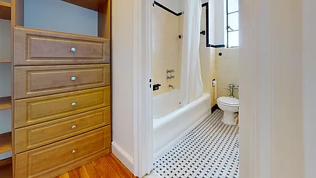 Rented by Bond New York