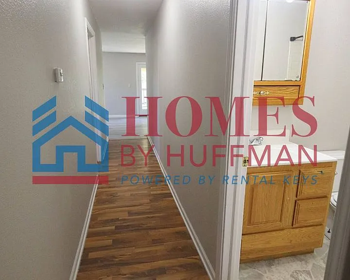 515 E Brumfield Ave — Photo 11