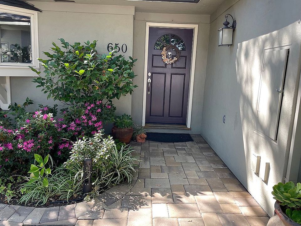 1st image of 650 Fairmede Ave