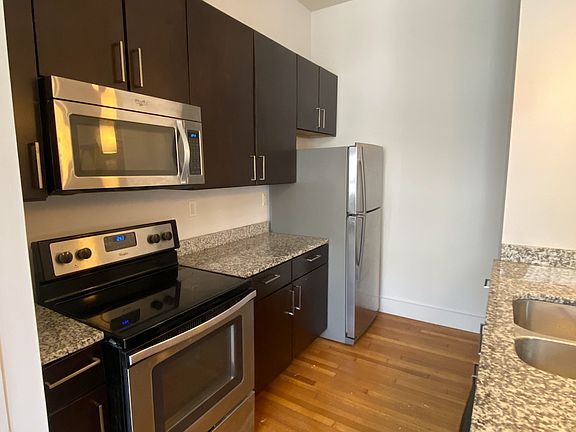 3rd image of 426 Mulberry St #10940010