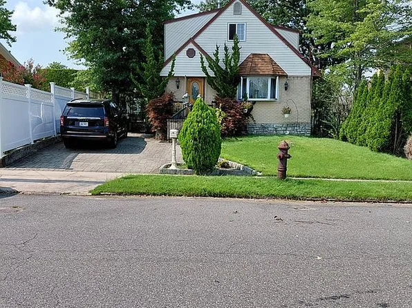 125 Shirley Ave, Staten Island, NY 10312